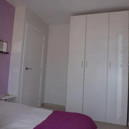 Atico A 5 Minutos Del Centro Con Terraza Olot